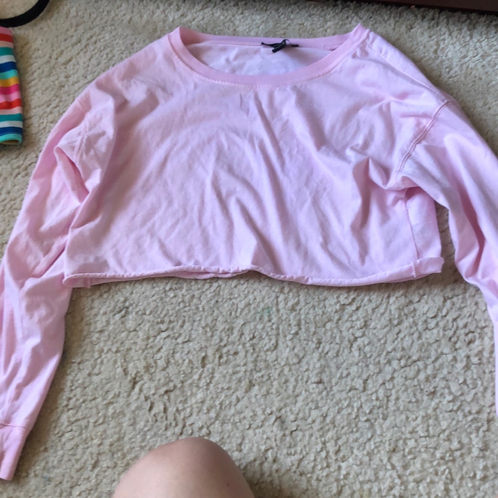 Pink long sleeve crop top